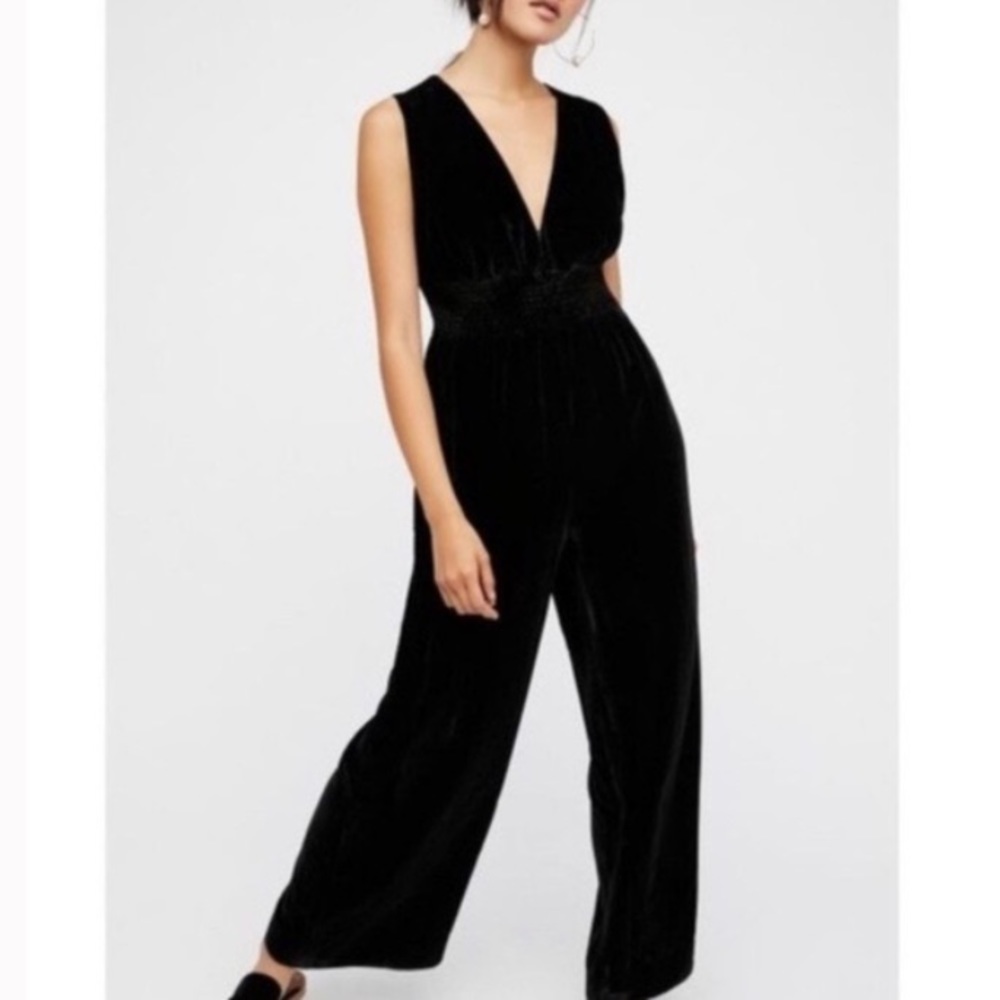 Free People Black These Days Velvet Sleeveless Jumpsuit Size Small